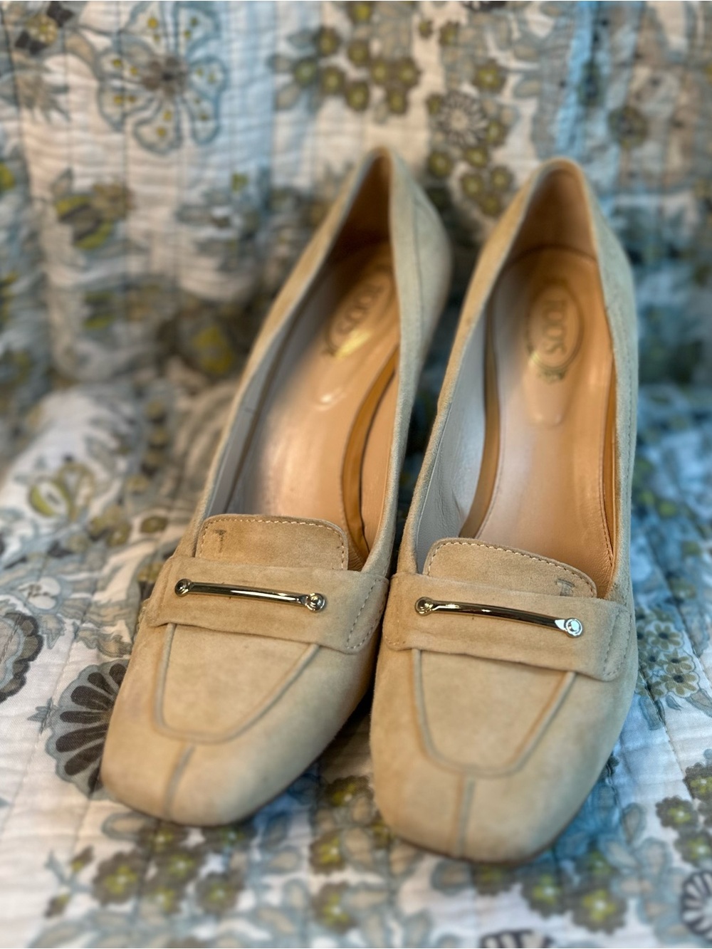 TOD'S Beige Suede Loafer Pumps